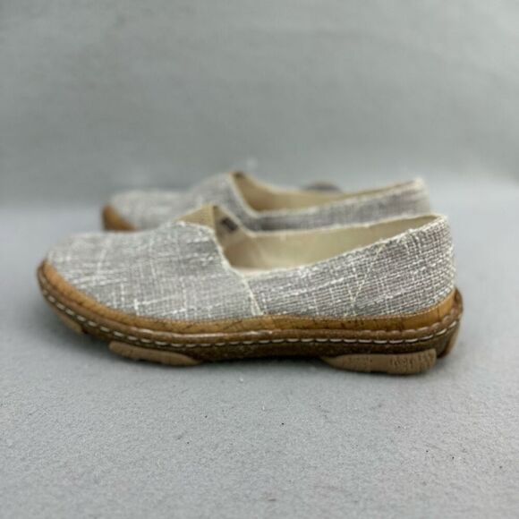 TONY LAMA WOMEN'S RENATA SLIP-ON CASUAL WOVEN SHOES NWT - Picture 7 of 10
